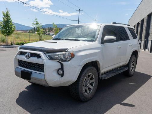 Super White 2018 Toyota 4Runner Sport