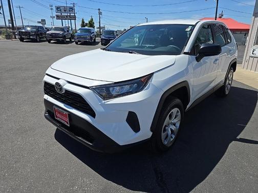 2022 Toyota RAV4 LE