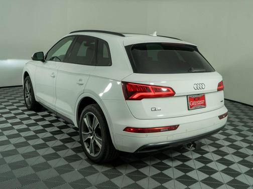 2020 Audi Q5 40 Premium Plus