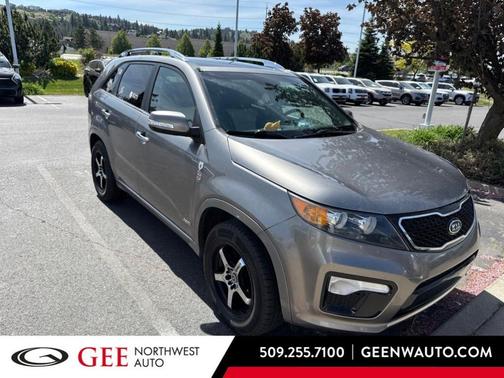Titanium Silver 2013 Kia Sorento SX