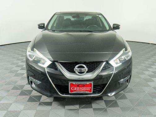 Black 2016 Nissan Maxima 3.5 Platinum