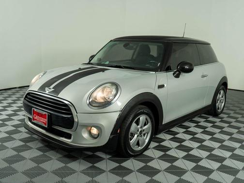 2016 MINI Hardtop Cooper