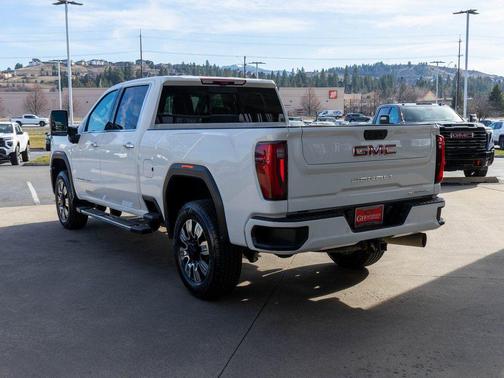 Summit White 2024 GMC Sierra 2500 Denali
