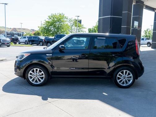 2017 Kia Soul +