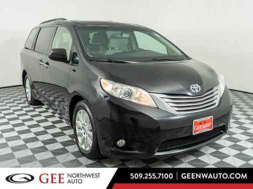 Attitude Black 2015 Toyota Sienna XLE