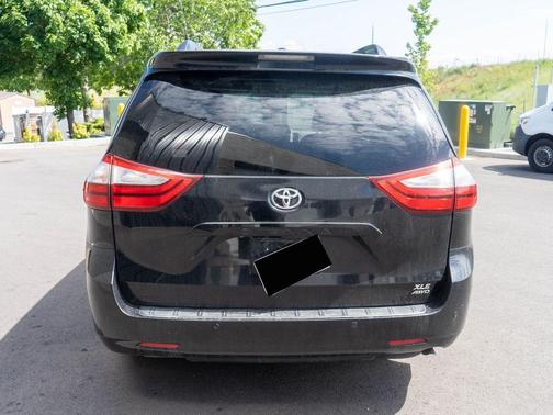 Attitude Black 2015 Toyota Sienna XLE