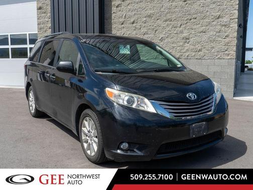 Attitude Black 2015 Toyota Sienna XLE