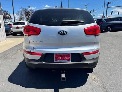Bright Silver 2015 Kia Sportage LX