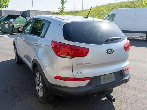 Bright Silver 2015 Kia Sportage LX