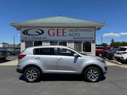 Bright Silver 2015 Kia Sportage LX