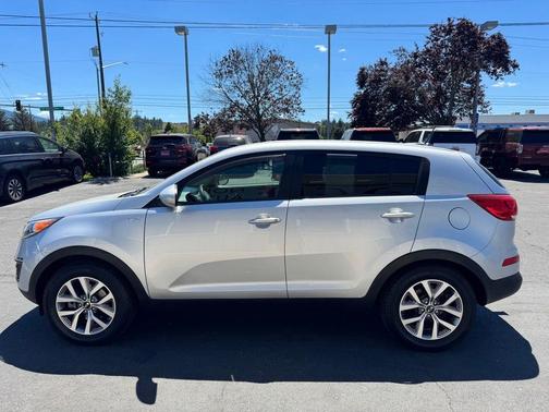 Bright Silver 2015 Kia Sportage LX