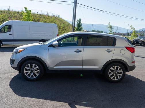 Bright Silver 2015 Kia Sportage LX