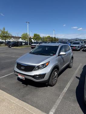 Bright Silver 2015 Kia Sportage LX