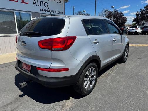 Bright Silver 2015 Kia Sportage LX