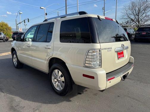White 2006 Mercury Mountaineer Premier