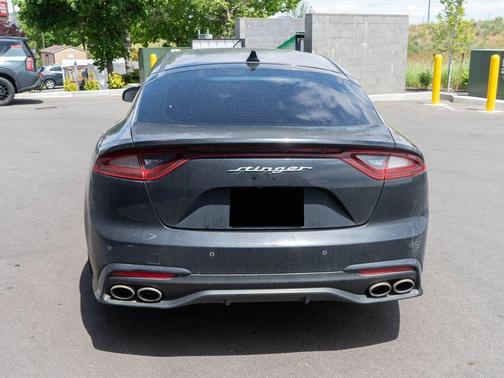Aurora Black 2018 Kia Stinger Premium