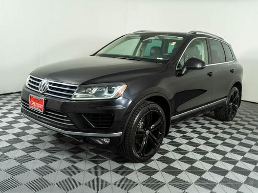 2017 Volkswagen Touareg V6 Executive