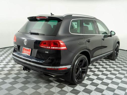 2017 Volkswagen Touareg V6 Executive