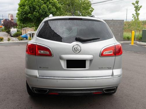 Quicksilver Metallic 2014 Buick Enclave Convenience