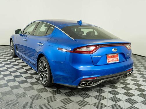 2019 Kia Stinger Base