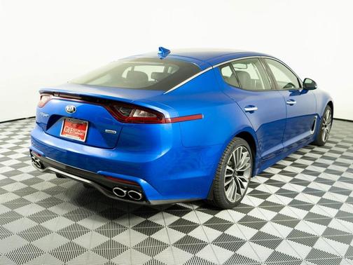 2019 Kia Stinger Base