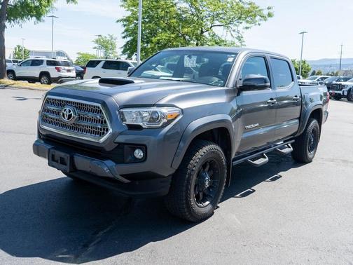 2017 Toyota Tacoma TRD Sport