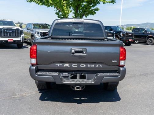 2017 Toyota Tacoma TRD Sport