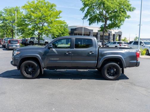 2017 Toyota Tacoma TRD Sport
