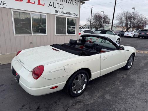 2003 Ford Thunderbird