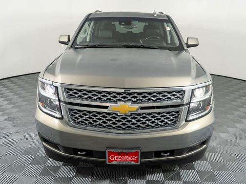 Pepperdust Metallic 2017 Chevrolet Tahoe LT