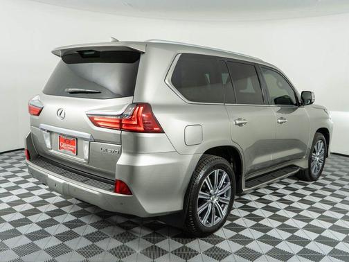 2016 Lexus LX 570 Base