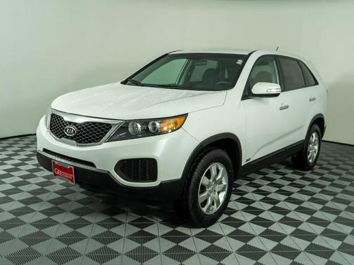 2011 Kia Sorento LX