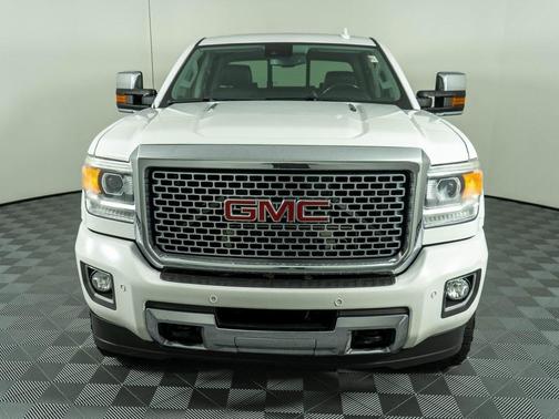 2016 GMC Sierra 2500 Denali