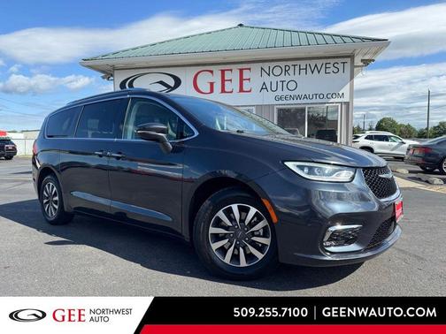 Maximum Steel Metallic 2021 Chrysler Pacifica Touring-L
