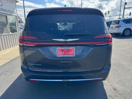 Maximum Steel Metallic 2021 Chrysler Pacifica Touring-L