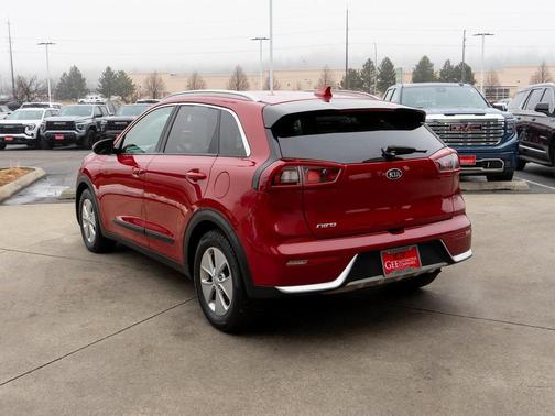 2017 Kia Niro LX