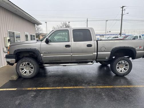 2007 Chevrolet Silverado 2500 Work Truck H/D Crew Cab