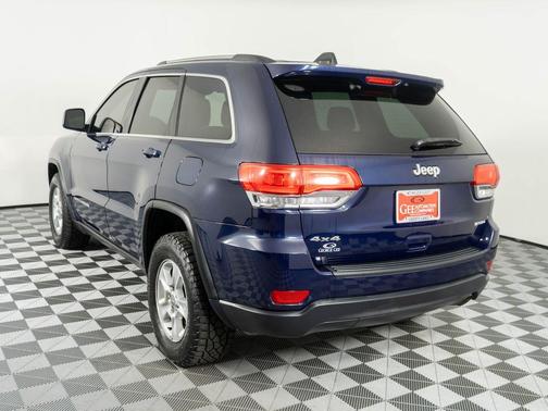 True Blue Pearlcoat 2016 Jeep Grand Cherokee Laredo