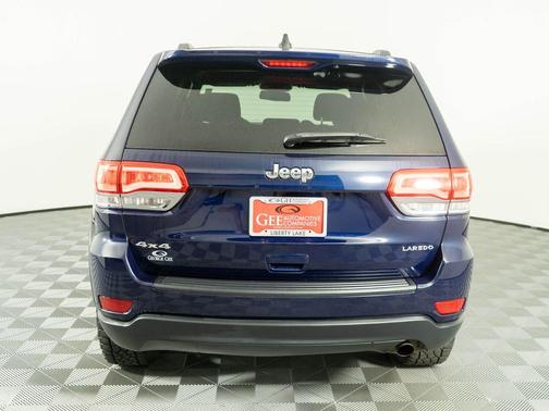 True Blue Pearlcoat 2016 Jeep Grand Cherokee Laredo