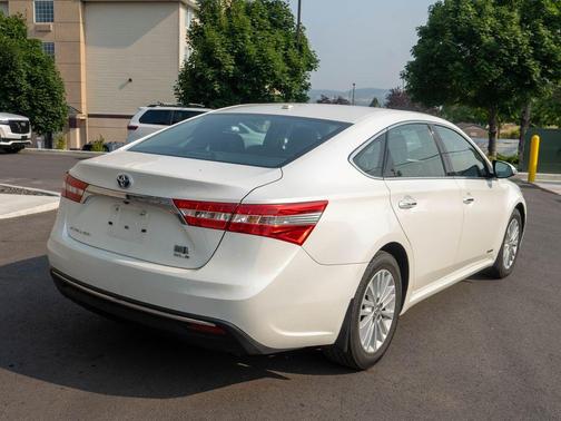 Blizzard Pearl 2014 Toyota Avalon Hybrid XLE Touring