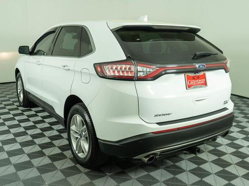 White 2018 Ford Edge SEL