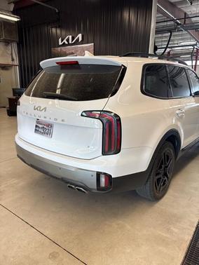 Glacial White Pearl 2023 Kia Telluride SX X-Line