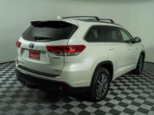 2017 Toyota Highlander Hybrid XLE