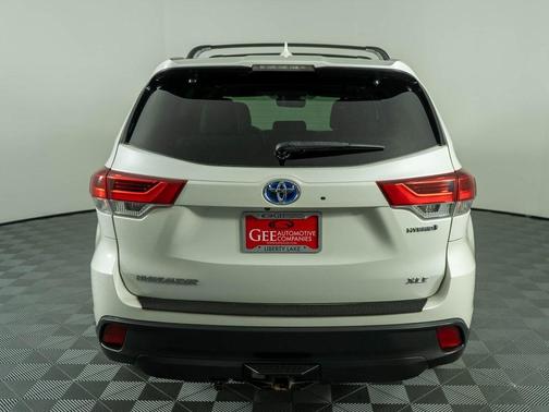 2017 Toyota Highlander Hybrid XLE