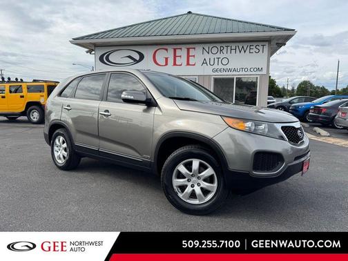 Titanium Silver 2011 Kia Sorento LX