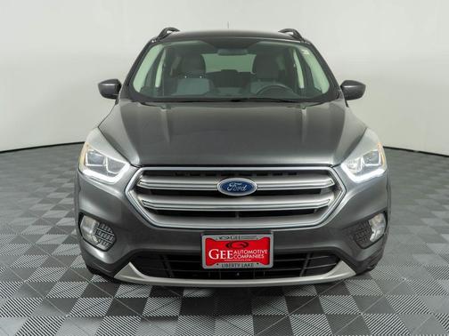 Black 2017 Ford Escape SE