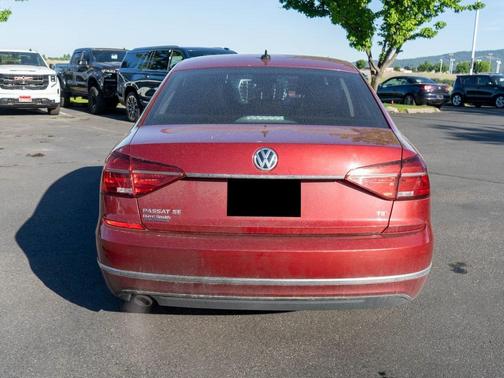 2016 Volkswagen Passat 1.8T SE w/Technology