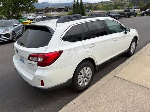 Crystal White Pearl 2015 Subaru Outback 2.5i Premium