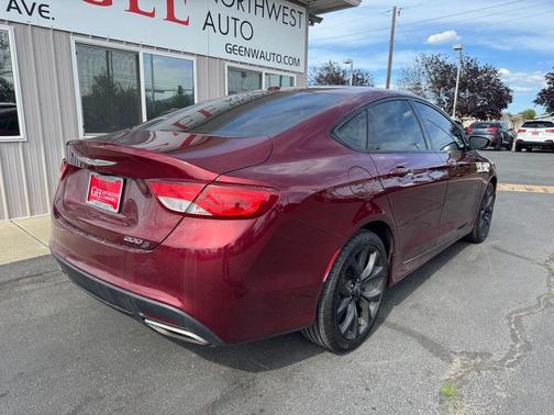 Velvet Red Pearlcoat 2016 Chrysler 200 S