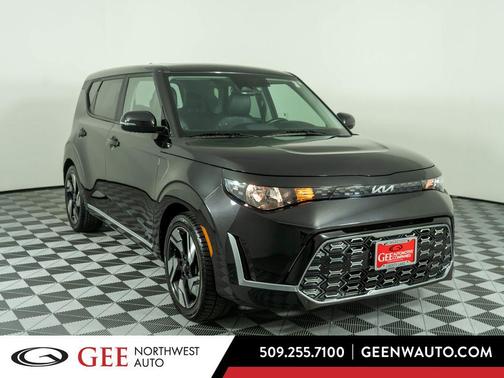 Fusion Orange 2023 Kia Soul GT-Line 2.0L